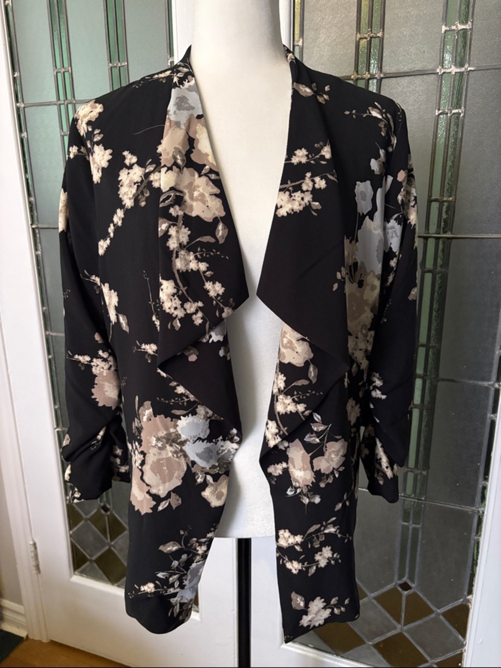 Jules & Leopold Black Floral Draped Open-Front Blazer